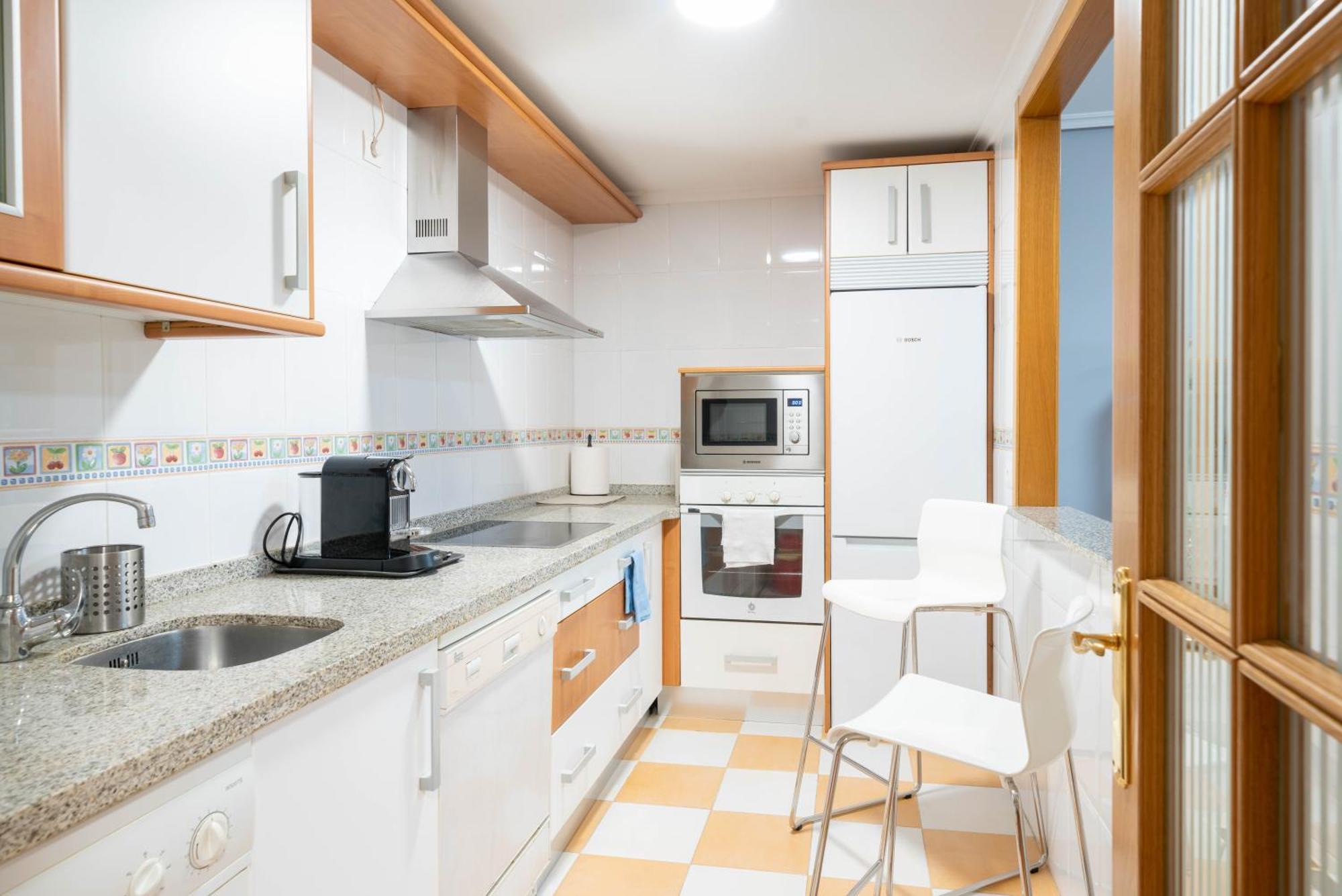 Apartamento Go- La Ermita -Parking Gratuito Apartment Аройо де ла Енкомиенда Екстериор снимка